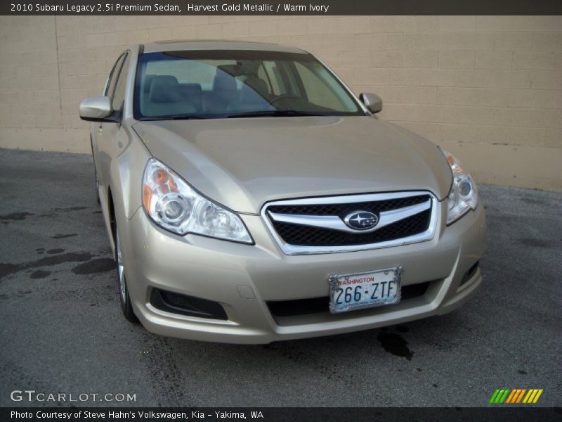 Harvest Gold Metallic / Warm Ivory 2010 Subaru Legacy 2.5i Premium Sedan