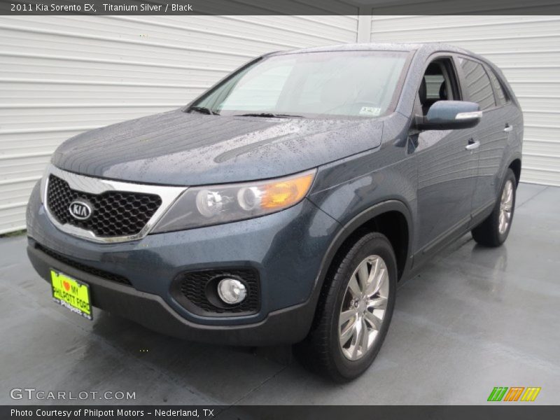 Titanium Silver / Black 2011 Kia Sorento EX