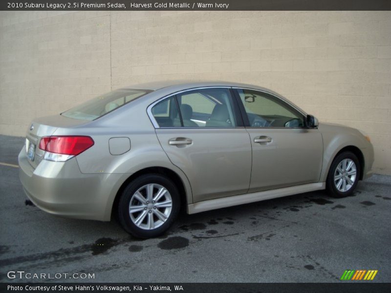 Harvest Gold Metallic / Warm Ivory 2010 Subaru Legacy 2.5i Premium Sedan