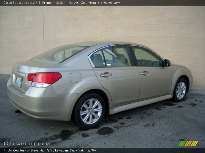 Harvest Gold Metallic / Warm Ivory 2010 Subaru Legacy 2.5i Premium Sedan