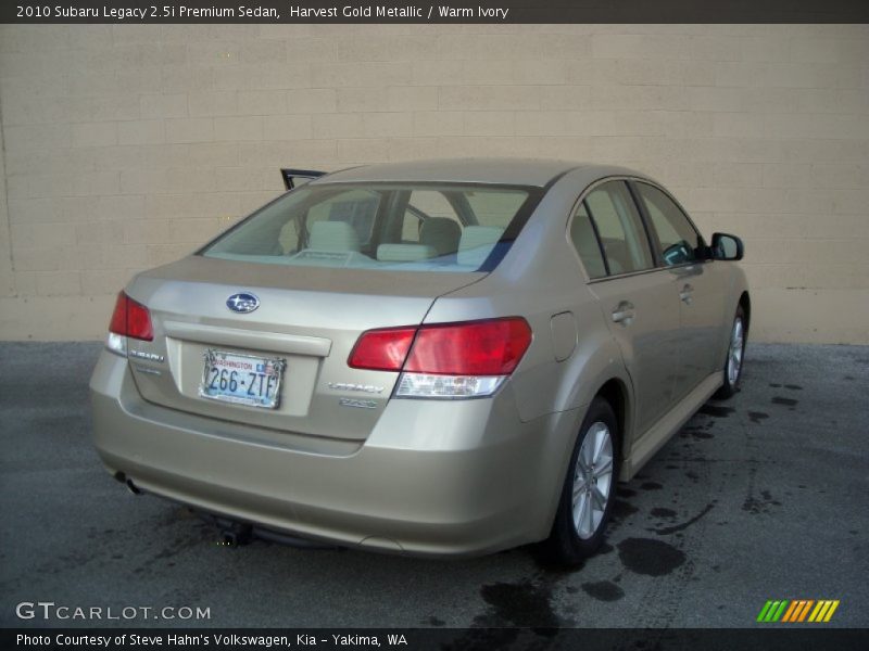 Harvest Gold Metallic / Warm Ivory 2010 Subaru Legacy 2.5i Premium Sedan