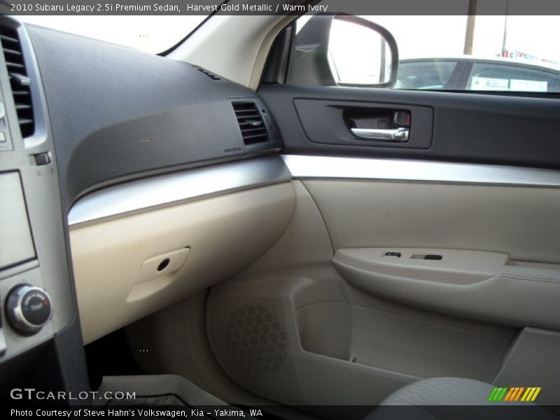 Harvest Gold Metallic / Warm Ivory 2010 Subaru Legacy 2.5i Premium Sedan