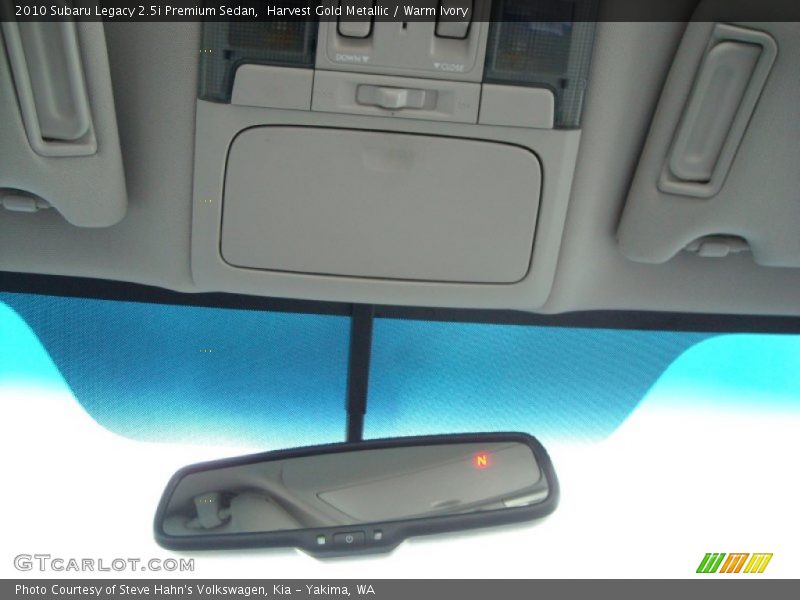 Harvest Gold Metallic / Warm Ivory 2010 Subaru Legacy 2.5i Premium Sedan