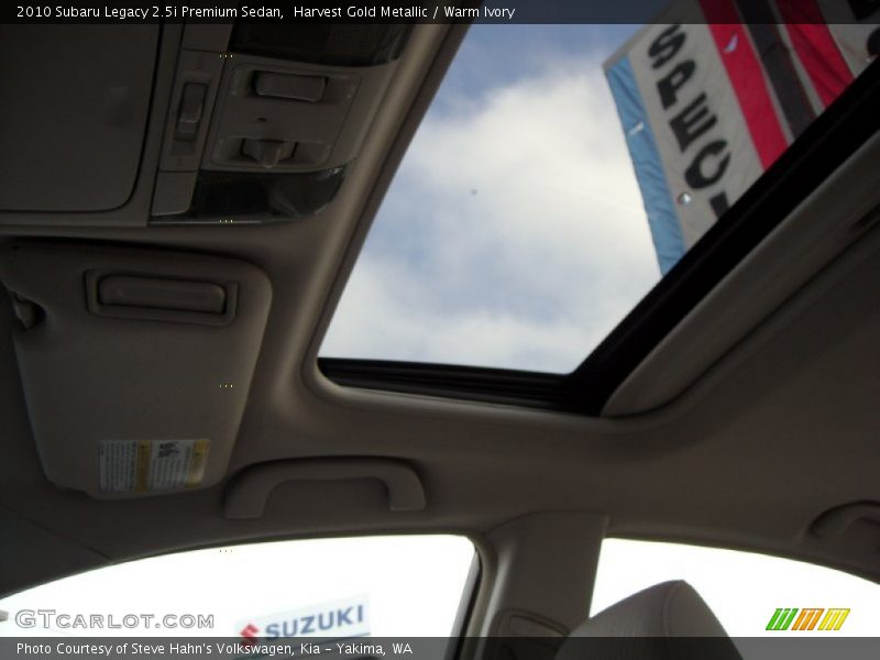 Harvest Gold Metallic / Warm Ivory 2010 Subaru Legacy 2.5i Premium Sedan