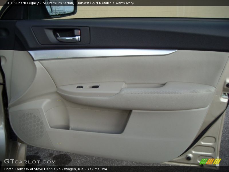 Harvest Gold Metallic / Warm Ivory 2010 Subaru Legacy 2.5i Premium Sedan