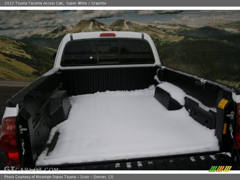 Super White / Graphite 2013 Toyota Tacoma Access Cab