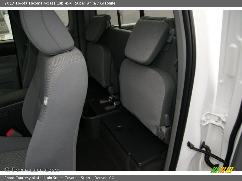 Super White / Graphite 2013 Toyota Tacoma Access Cab 4x4