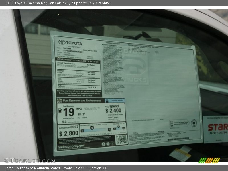 Super White / Graphite 2013 Toyota Tacoma Regular Cab 4x4