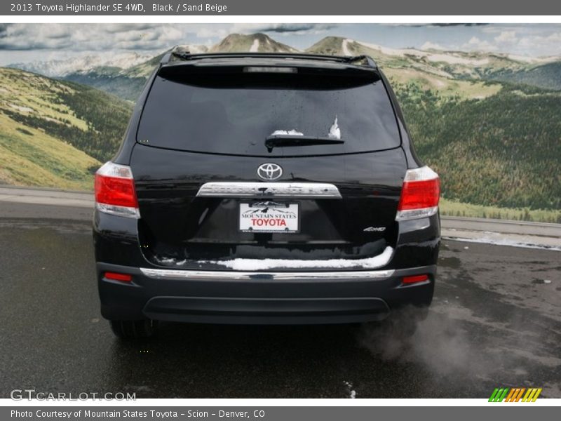 Black / Sand Beige 2013 Toyota Highlander SE 4WD