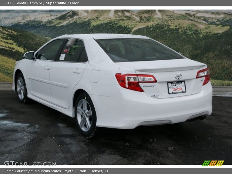 Super White / Black 2012 Toyota Camry SE
