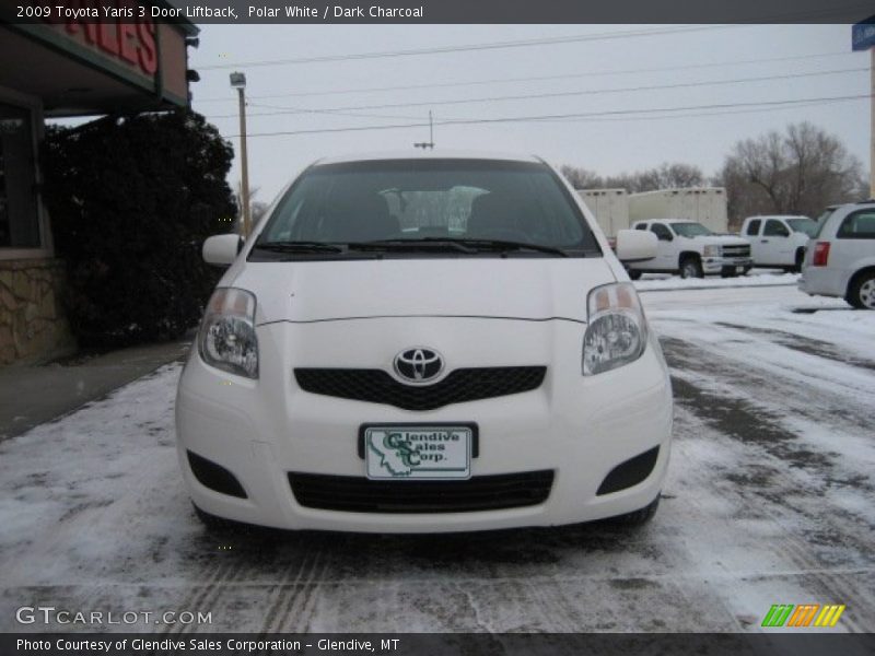 Polar White / Dark Charcoal 2009 Toyota Yaris 3 Door Liftback
