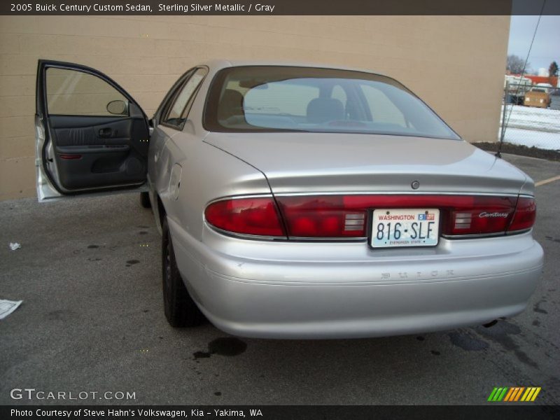 Sterling Silver Metallic / Gray 2005 Buick Century Custom Sedan