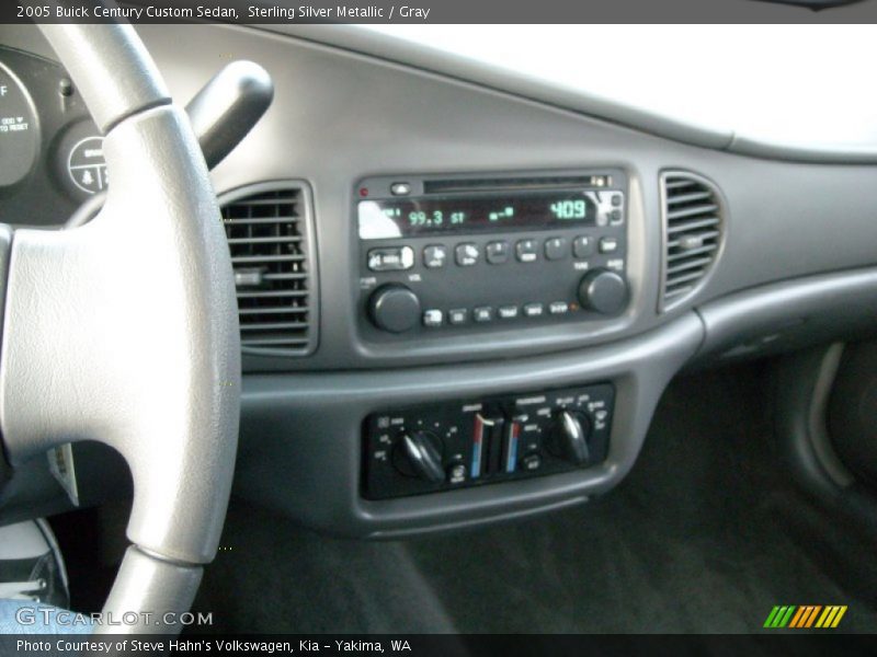 Sterling Silver Metallic / Gray 2005 Buick Century Custom Sedan
