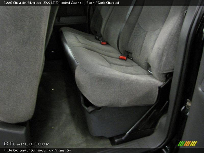 Black / Dark Charcoal 2006 Chevrolet Silverado 1500 LT Extended Cab 4x4