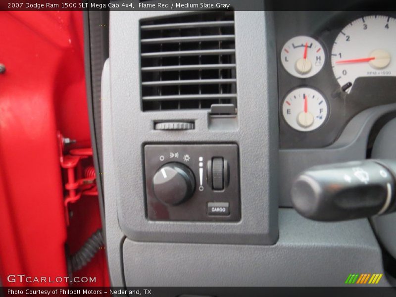 Flame Red / Medium Slate Gray 2007 Dodge Ram 1500 SLT Mega Cab 4x4