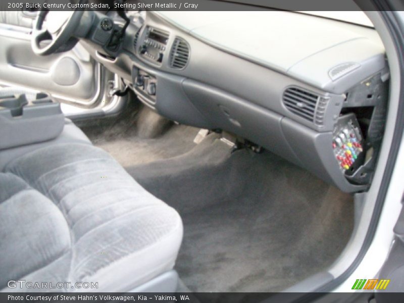 Sterling Silver Metallic / Gray 2005 Buick Century Custom Sedan
