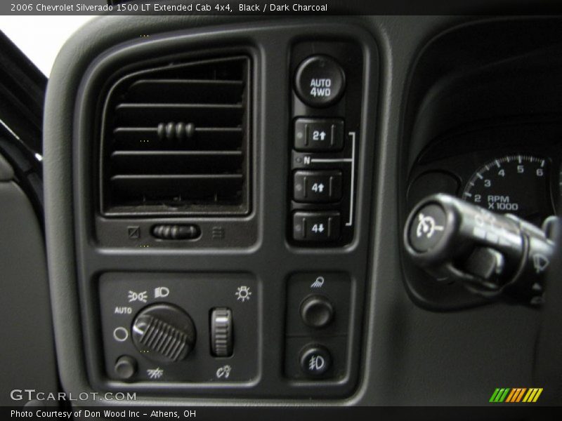 Black / Dark Charcoal 2006 Chevrolet Silverado 1500 LT Extended Cab 4x4