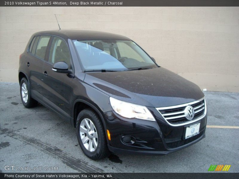 Deep Black Metallic / Charcoal 2010 Volkswagen Tiguan S 4Motion