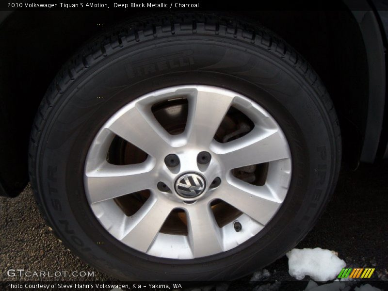 Deep Black Metallic / Charcoal 2010 Volkswagen Tiguan S 4Motion