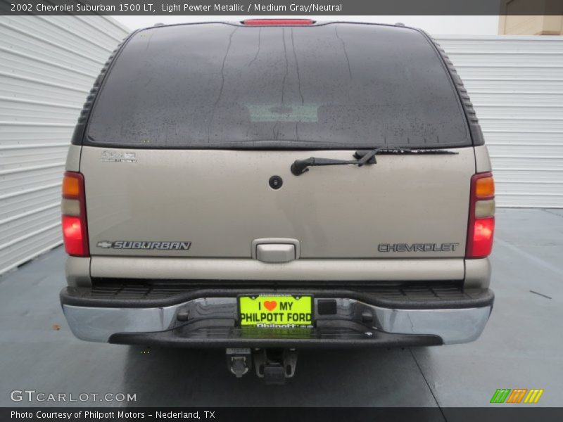 Light Pewter Metallic / Medium Gray/Neutral 2002 Chevrolet Suburban 1500 LT