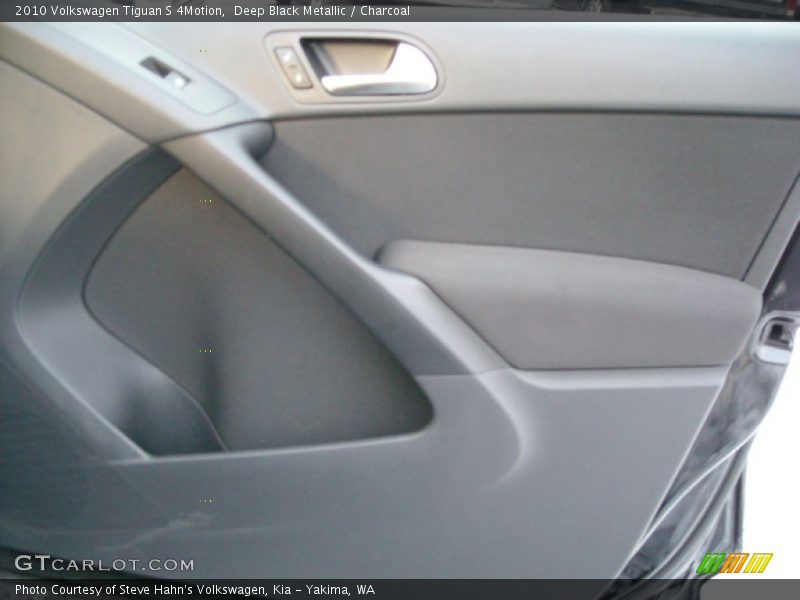 Deep Black Metallic / Charcoal 2010 Volkswagen Tiguan S 4Motion