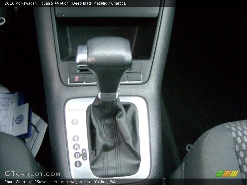 Deep Black Metallic / Charcoal 2010 Volkswagen Tiguan S 4Motion