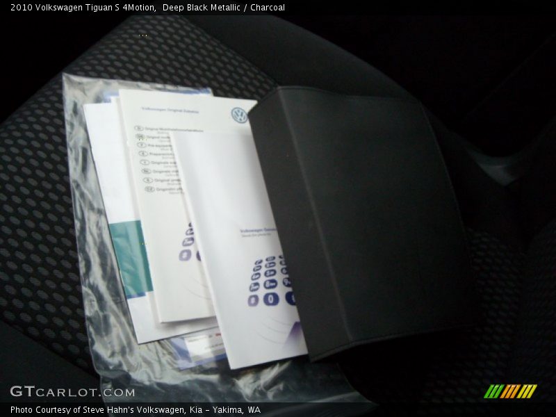 Deep Black Metallic / Charcoal 2010 Volkswagen Tiguan S 4Motion