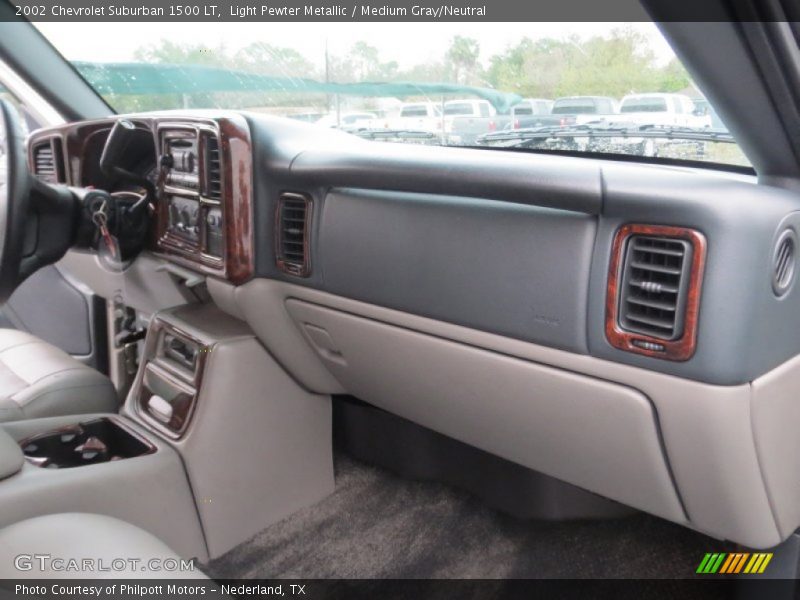 Light Pewter Metallic / Medium Gray/Neutral 2002 Chevrolet Suburban 1500 LT