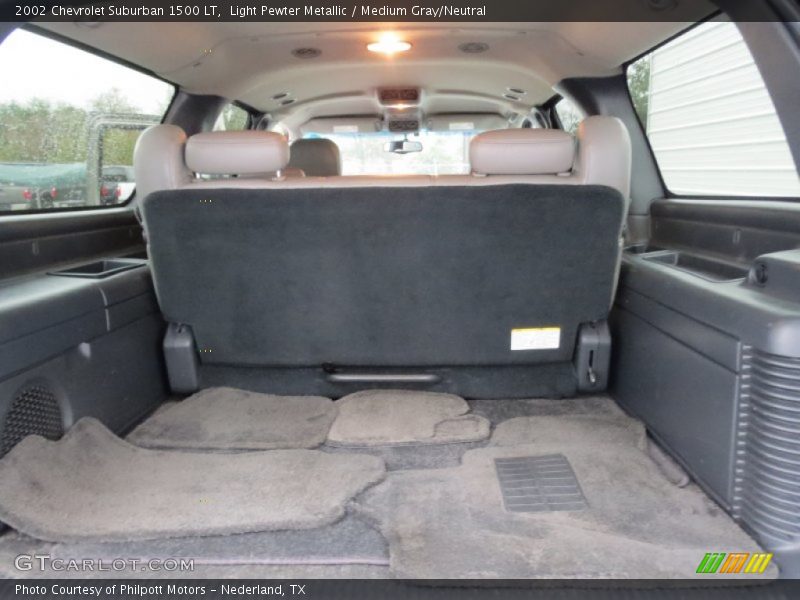 Light Pewter Metallic / Medium Gray/Neutral 2002 Chevrolet Suburban 1500 LT