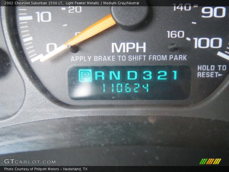 Light Pewter Metallic / Medium Gray/Neutral 2002 Chevrolet Suburban 1500 LT