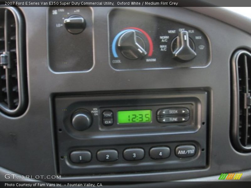 Oxford White / Medium Flint Grey 2007 Ford E Series Van E350 Super Duty Commercial Utility