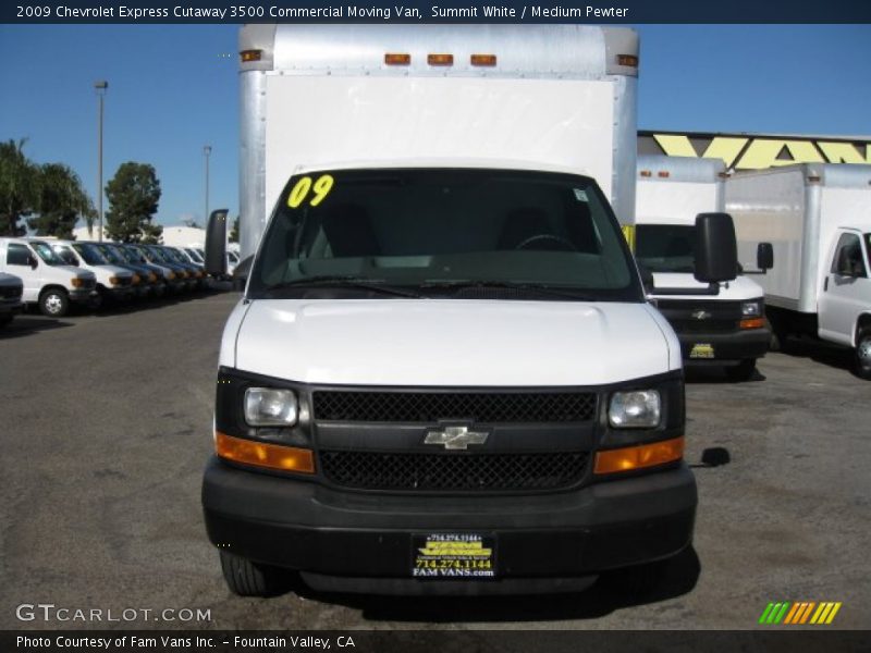 Summit White / Medium Pewter 2009 Chevrolet Express Cutaway 3500 Commercial Moving Van