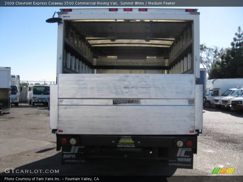 Summit White / Medium Pewter 2009 Chevrolet Express Cutaway 3500 Commercial Moving Van