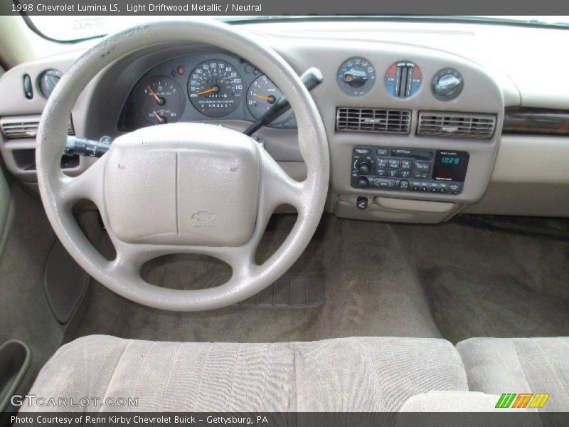 Dashboard of 1998 Lumina LS