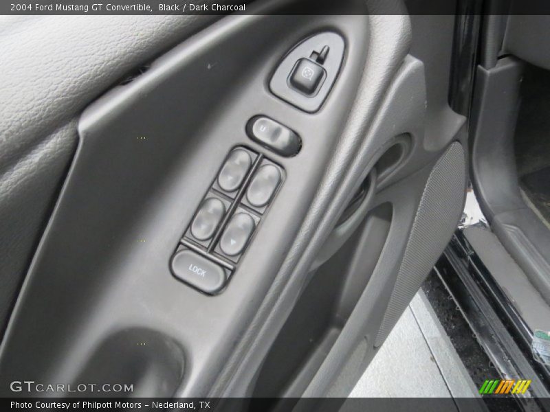 Black / Dark Charcoal 2004 Ford Mustang GT Convertible