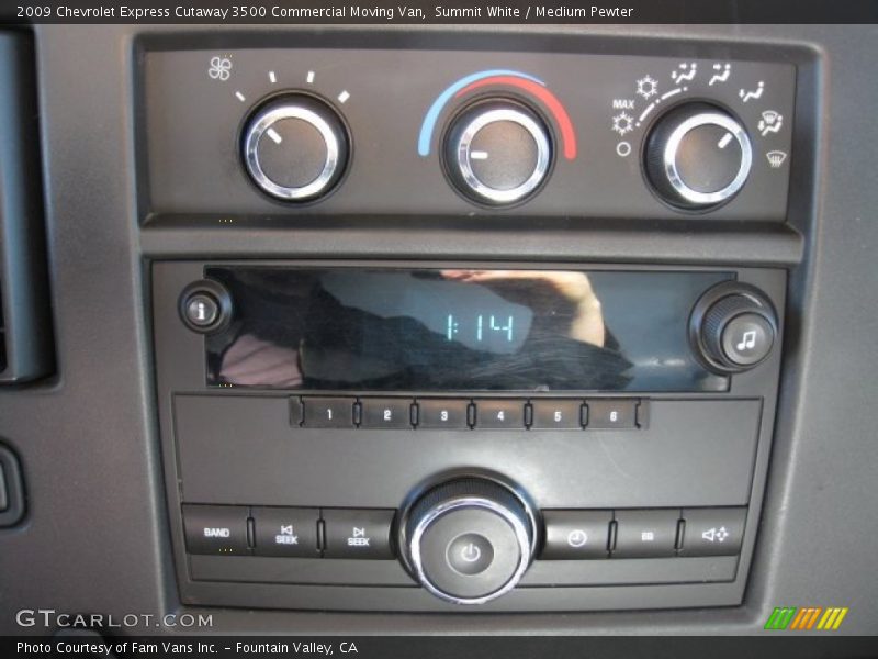 Summit White / Medium Pewter 2009 Chevrolet Express Cutaway 3500 Commercial Moving Van