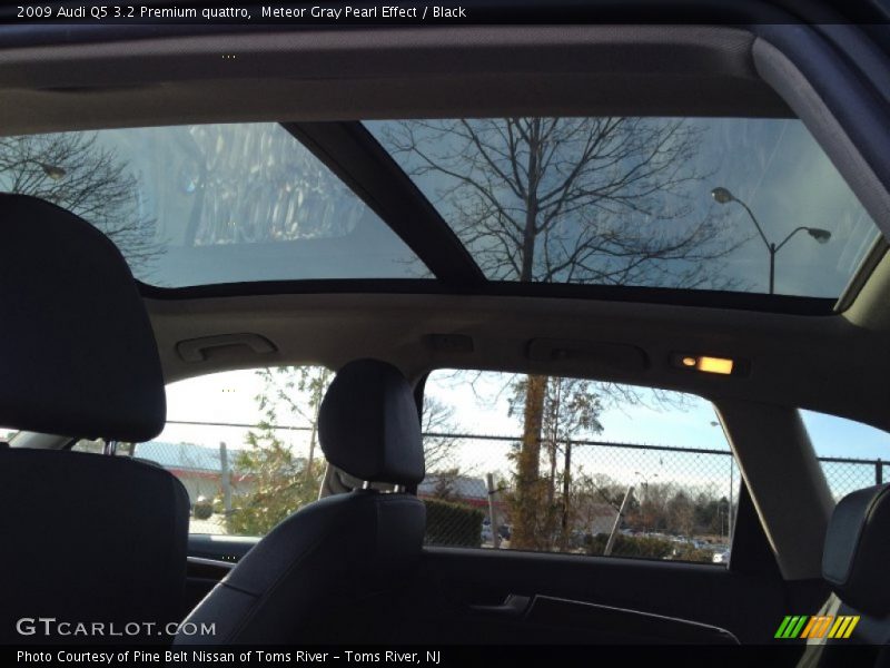 Meteor Gray Pearl Effect / Black 2009 Audi Q5 3.2 Premium quattro