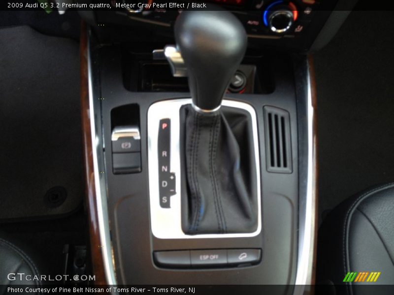 Meteor Gray Pearl Effect / Black 2009 Audi Q5 3.2 Premium quattro
