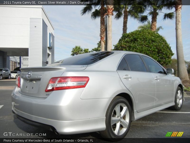 Classic Silver Metallic / Dark Charcoal 2011 Toyota Camry SE