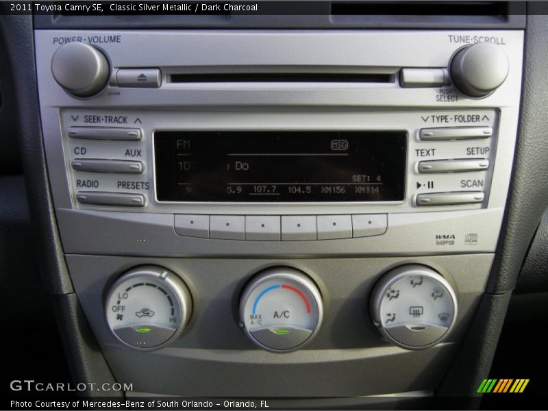 Classic Silver Metallic / Dark Charcoal 2011 Toyota Camry SE