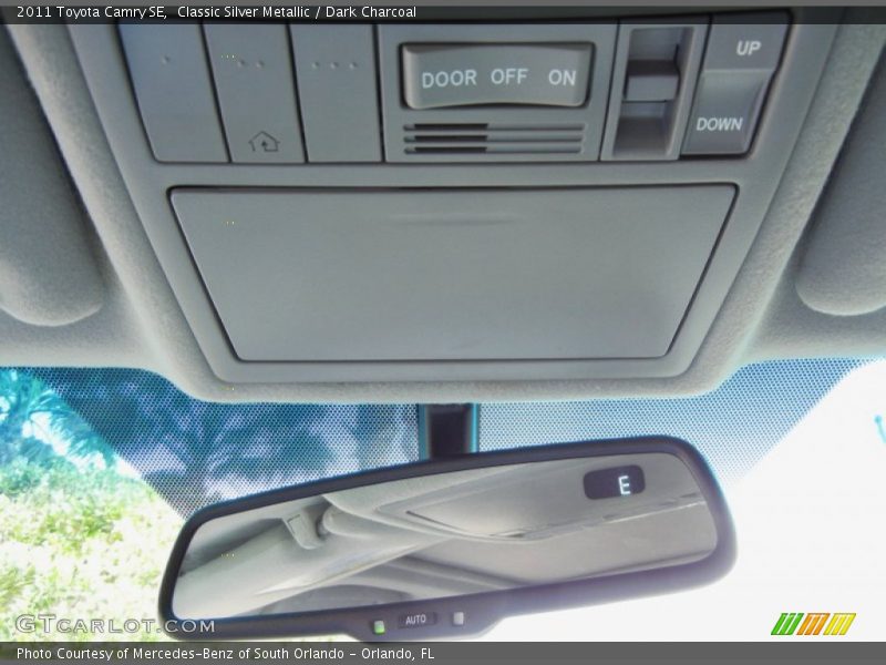 Classic Silver Metallic / Dark Charcoal 2011 Toyota Camry SE