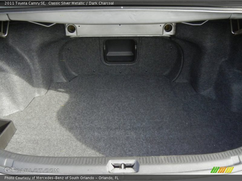 Classic Silver Metallic / Dark Charcoal 2011 Toyota Camry SE