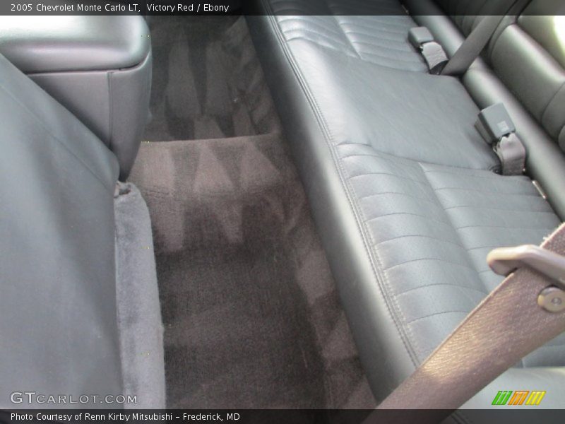 Victory Red / Ebony 2005 Chevrolet Monte Carlo LT