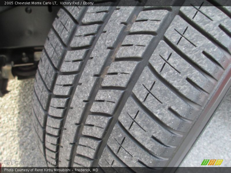 Victory Red / Ebony 2005 Chevrolet Monte Carlo LT