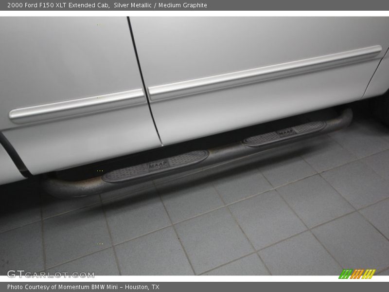 Silver Metallic / Medium Graphite 2000 Ford F150 XLT Extended Cab