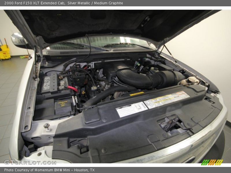 Silver Metallic / Medium Graphite 2000 Ford F150 XLT Extended Cab