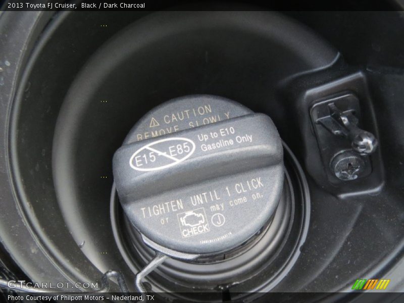 Black / Dark Charcoal 2013 Toyota FJ Cruiser