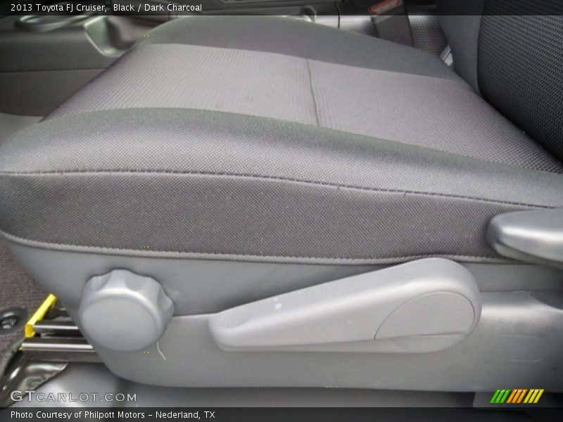 Front Seat of 2013 FJ Cruiser 