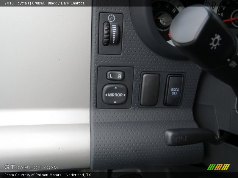 Controls of 2013 FJ Cruiser 