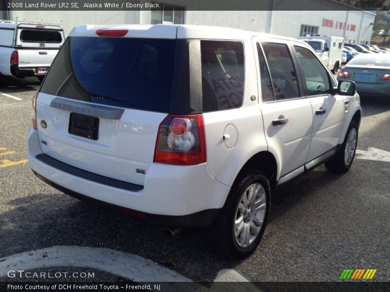 Alaska White / Ebony Black 2008 Land Rover LR2 SE